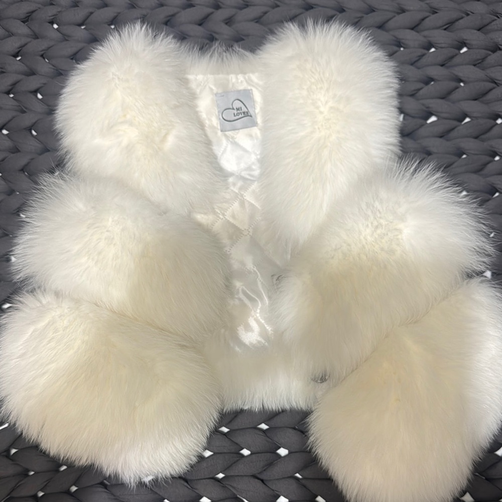 MI Loves Luxurious White Faux Fur Vest